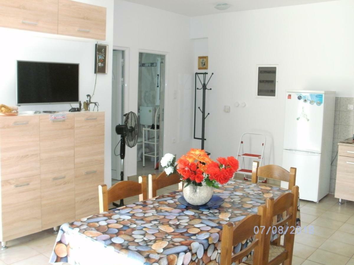 Nina Rooms Артеміда Екстер'єр фото