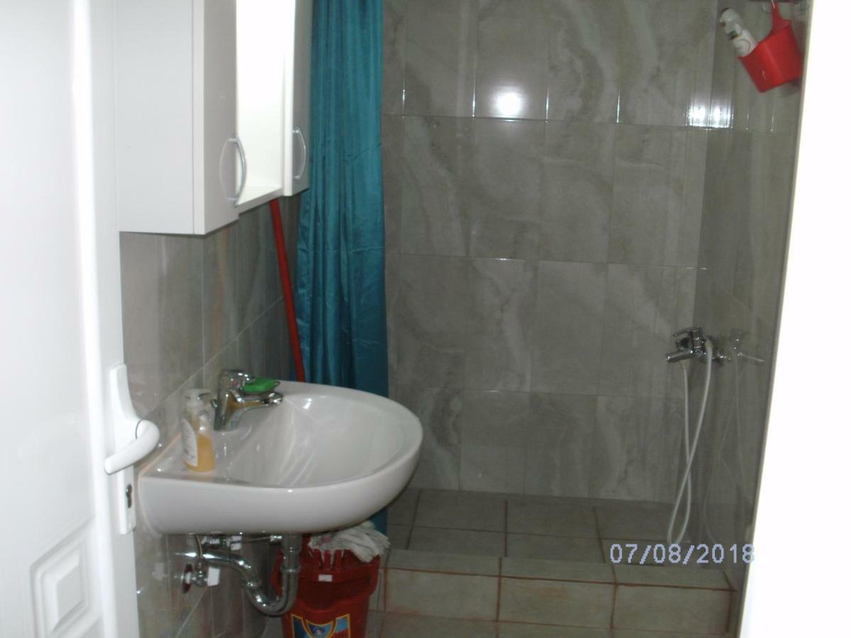 Nina Rooms Артеміда Екстер'єр фото