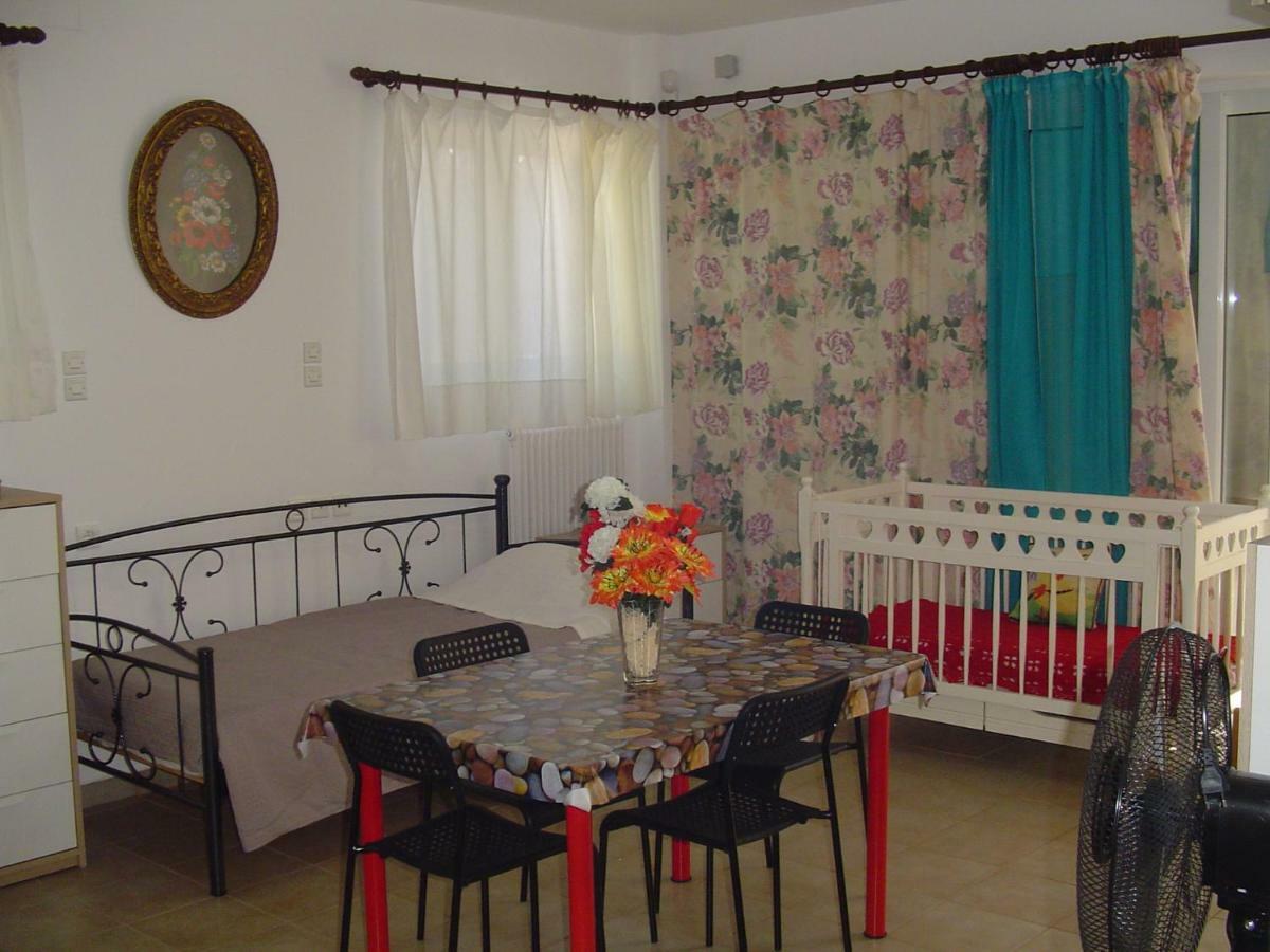 Nina Rooms Артеміда Екстер'єр фото