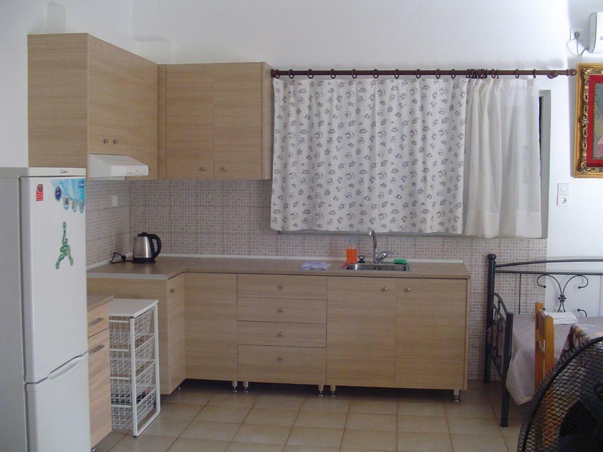 Nina Rooms Артеміда Екстер'єр фото