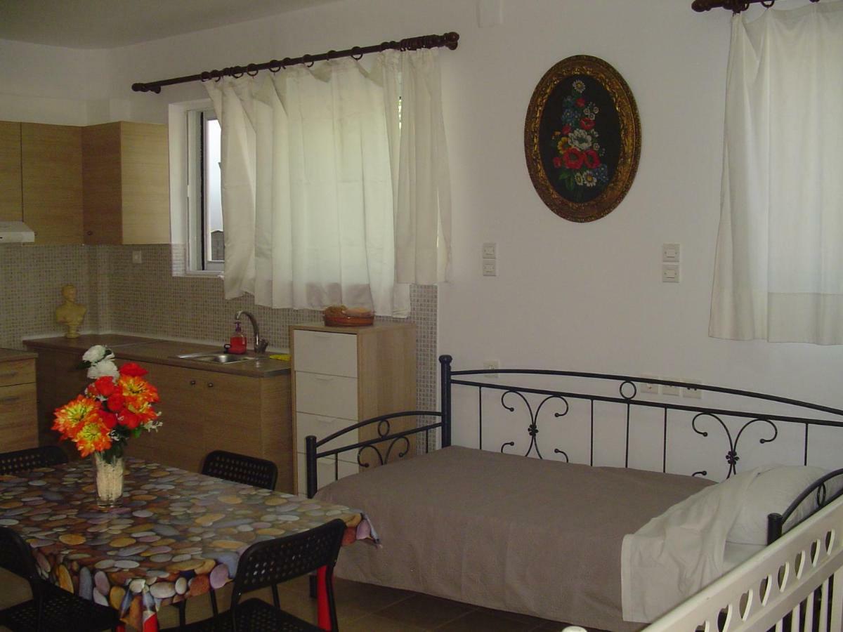 Nina Rooms Артеміда Екстер'єр фото