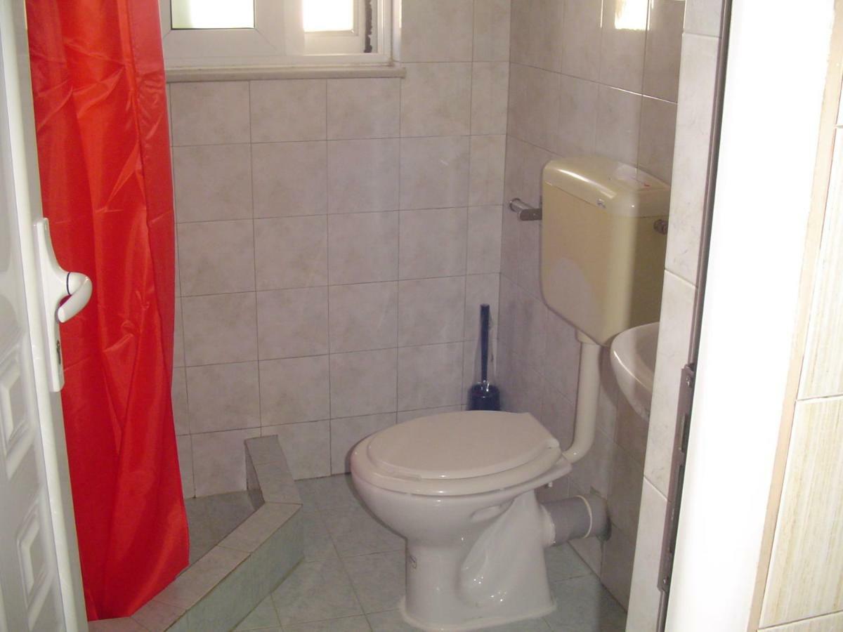Nina Rooms Артеміда Екстер'єр фото